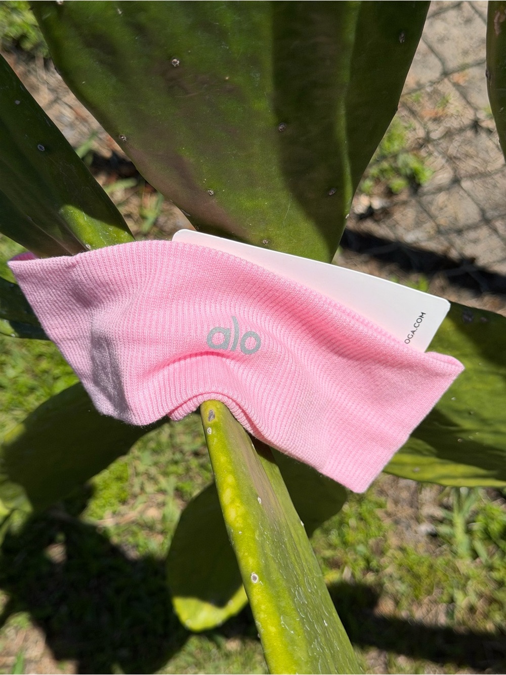 ALO Yoga Wide Pink Headband - Soft Stretch Workout Band - Picture 4 of 6